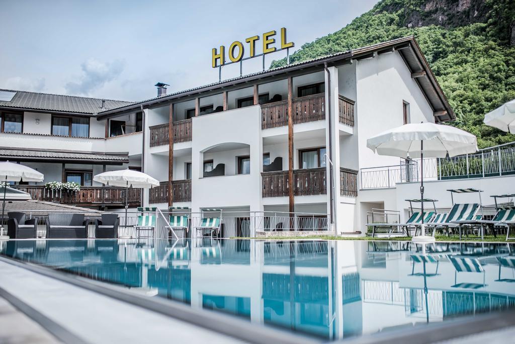 Hotel Foerstlerhof Postal / Burgstall エクステリア 写真